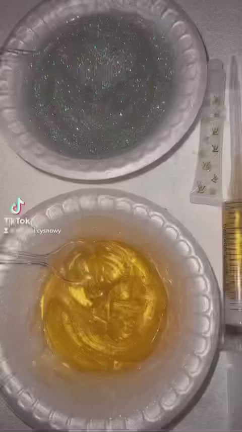 SHE’S A “GOLD 🪤 DIGGER” LIP GLOSS